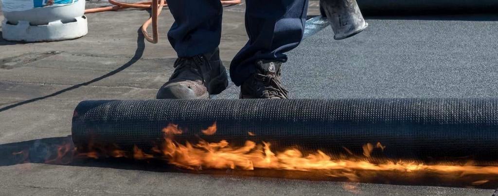 DAKDEKKER EPDM BITUMEN ZINKWERK REPARATIE LEKKAGE ISOLATIE, Diensten en Vakmensen, Dakdekkers en Rietdekkers, Riet