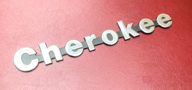 JEEP CHEROKEE  letters  oldtimer letters logo embleem, Ophalen of Verzenden, Gebruikt, Auto's