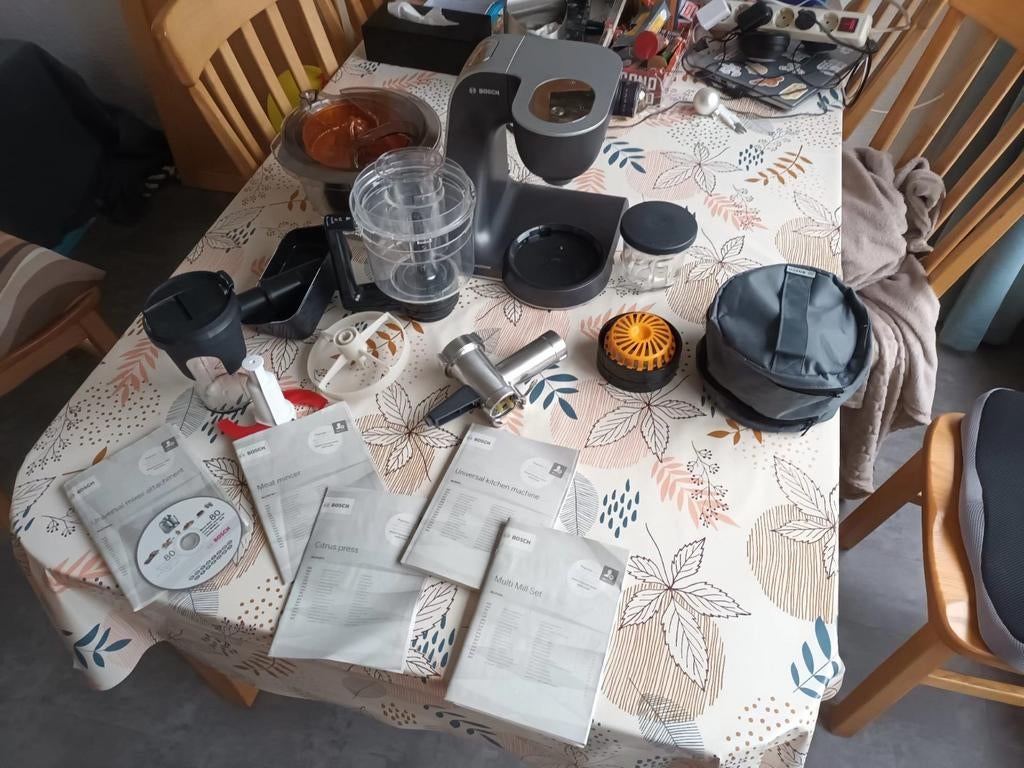 Bosch mum 5 keukenmachine, 4 liter of meer, Ophalen of Verzenden, Zo goed als nieuw, 3 snelheden of meer