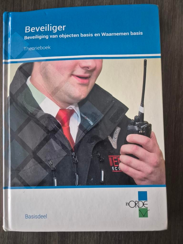 Beveiliger - Beveiliging van objecten basis, Ophalen of Verzenden, Zo goed als nieuw, Jan Koenders
