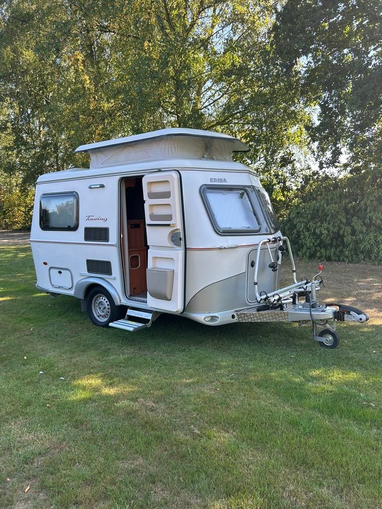 Eriba Touring 320 (2019) Topstaat + documentatie & historie, Caravans en Kamperen, Caravans, Standaardzit, Tot en met 2, Schokbreker
