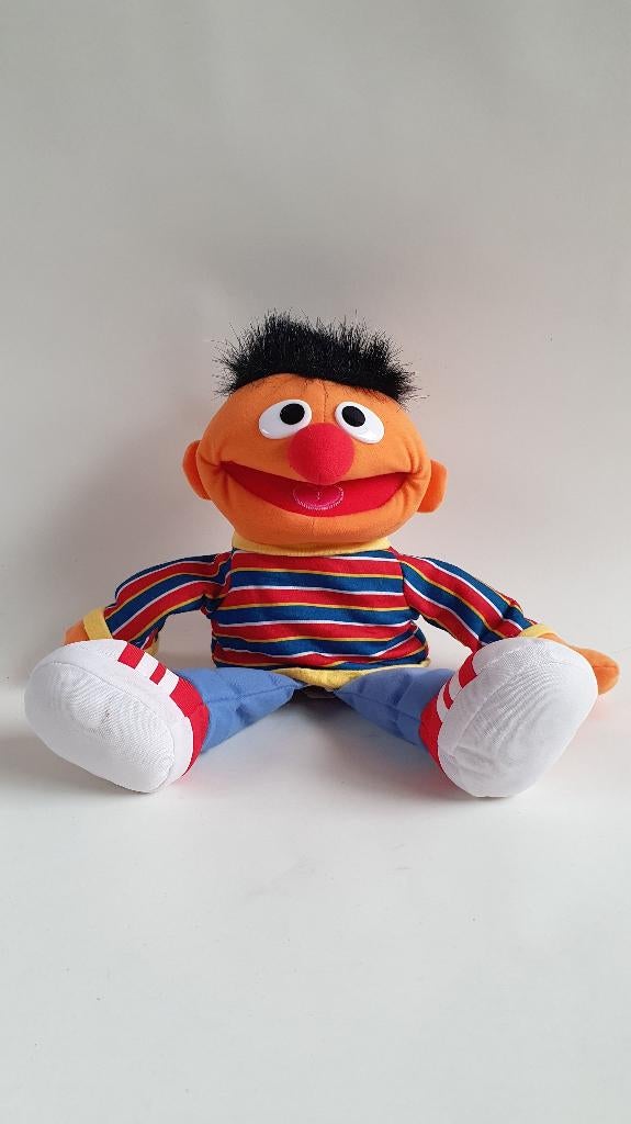 Ernie handpop, Sesamstraat, 32 cm. 7B15