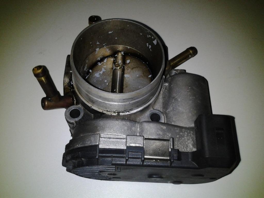 Gasklep huis AUDI/VW 06A13062B  TT, GOLF, BEETLE, JETTA, Auto-onderdelen, Elektronica en Kabels, Audi, Gebruikt, Ophalen of Verzenden