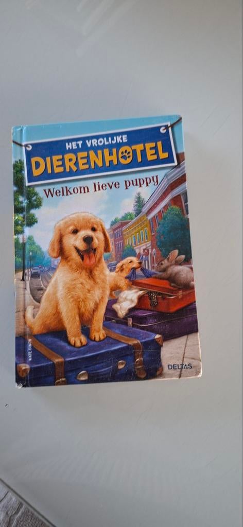 Het Vrolijke Dierenhotel: Welkom lieve puppy, Ophalen of Verzenden, Gelezen, Kate Finch, Fictie algemeen