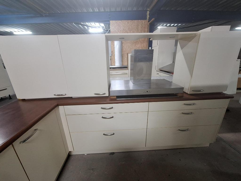 Complete keuken Compleet met APP 120Keukens op voorraad 2684, Huis en Inrichting, Keuken | Complete keukens, Dubbelwandige keuken