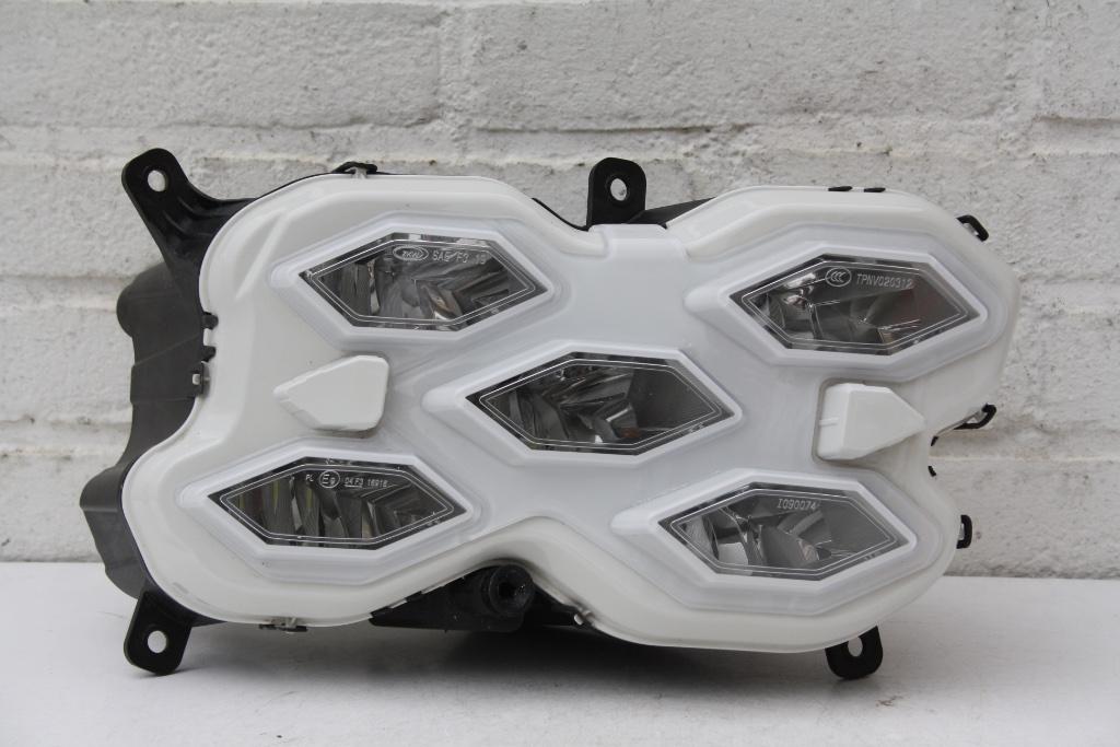 VW Golf 8 GTI LED mistlamp dagrijverlichting rechts MOOI !, Ophalen of Verzenden, Gebruikt, Volkswagen