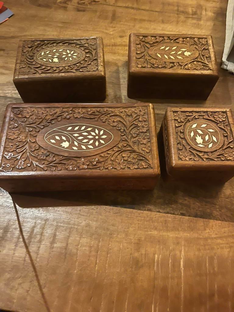 Doosjes uit India, Ophalen, Minder dan 50 cm, Gebruikt, Eikenhout