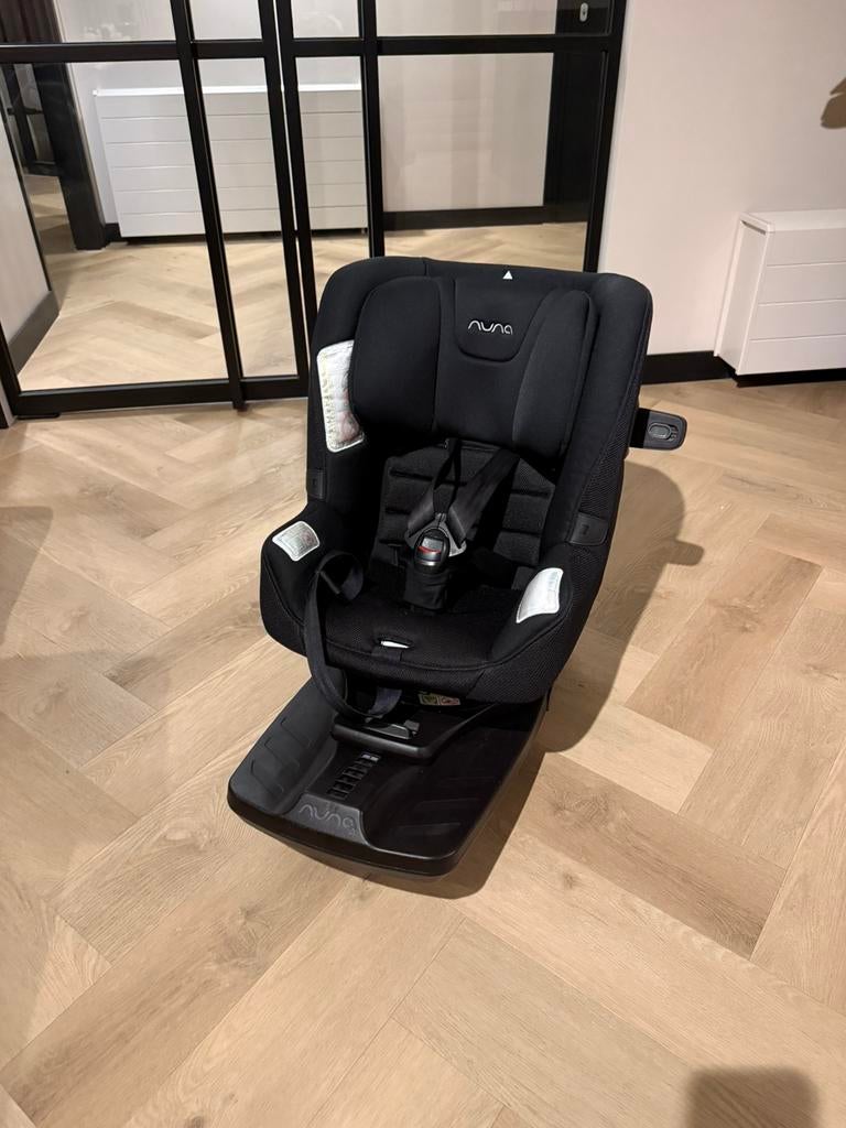 NUNA autostoel, Kinderen en Baby's, Autostoeltjes, Zo goed als nieuw, Overige merken, Isofix, Ophalen