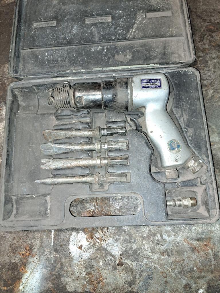 Plaat werkers Pneumatische beitelhamer set met 4 beitels, Ophalen of Verzenden, Gebruikt