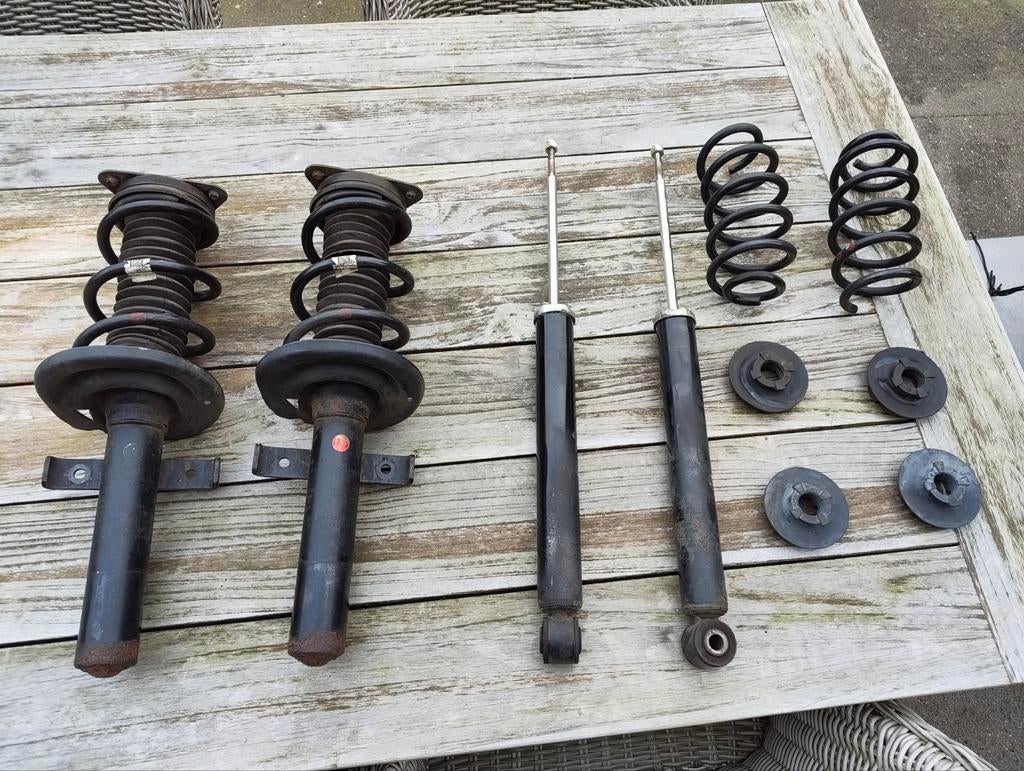 Renault Clio 4 RS Veer- en schokdemperset, Ophalen of Verzenden, Gebruikt, Renault