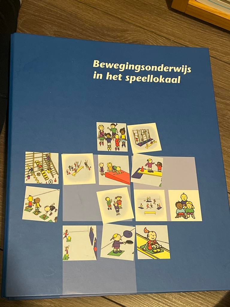 Bewegingsonderwijs in het speellokaal, Boeken, Ophalen of Verzenden, Gelezen, Niet van toepassing