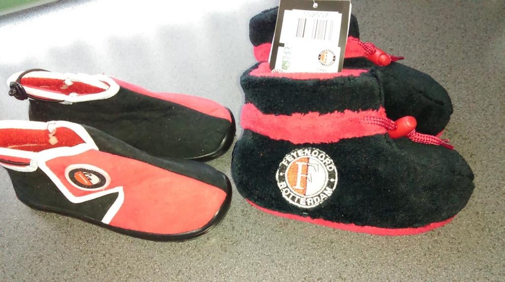 Feyenoord kinder sloffen/pantoffels, Verzenden, Nieuw, Jongen of Meisje, Overige typen