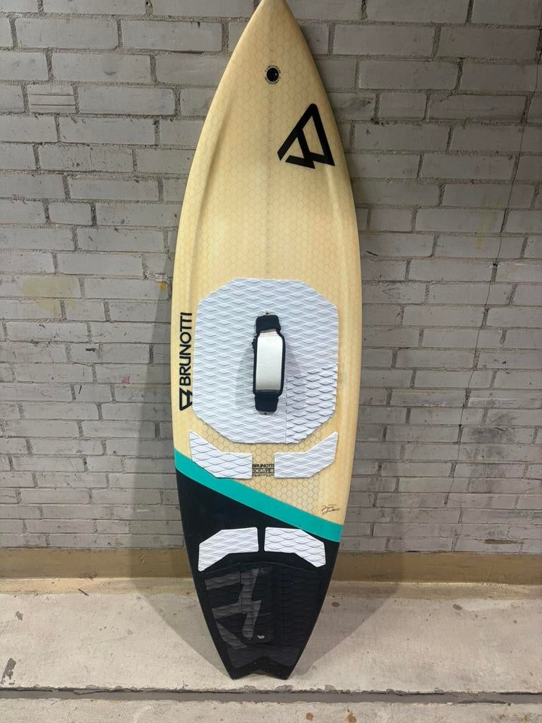 Kiteboard Waveboard Brunotti Boomer 5’8”Waveboard, Directional, Ophalen, Gebruikt, Kiteboard