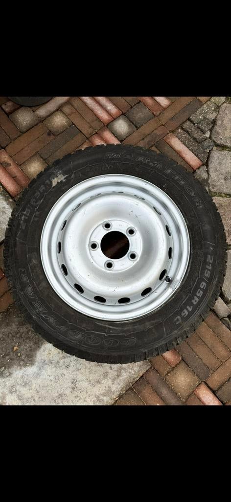 Goodyear Marathon Cargo 215/65R16C band op velg, Ophalen of Verzenden, Nieuw