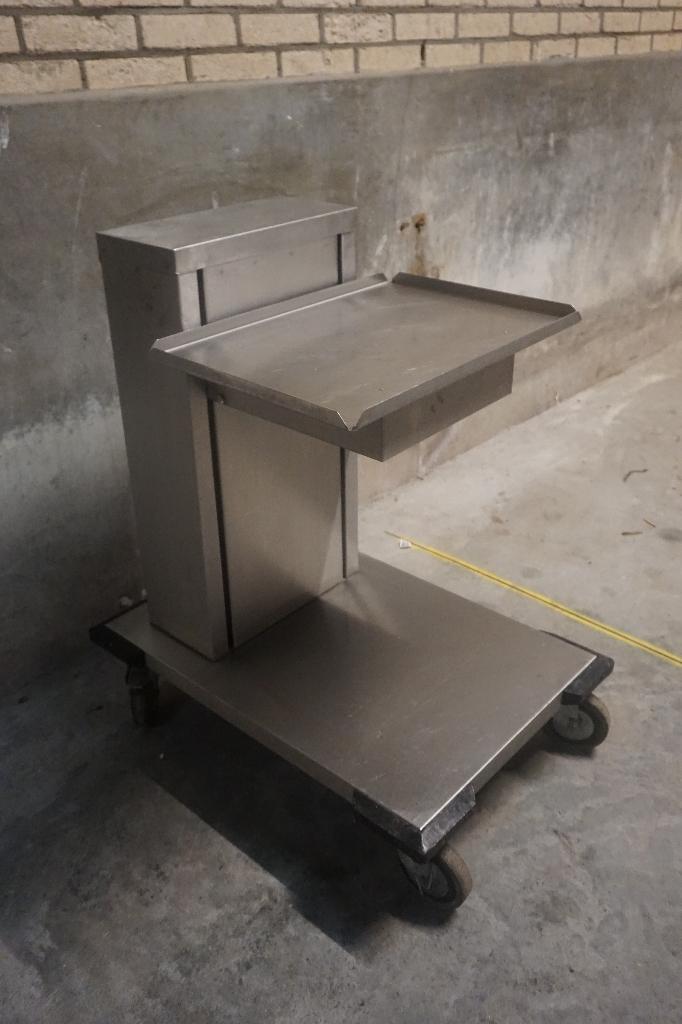 RVS Dienbladenwagen Dienbladenkap dienbladenstapelaar, Huis en Inrichting, Ophalen of Verzenden, Gebruikt