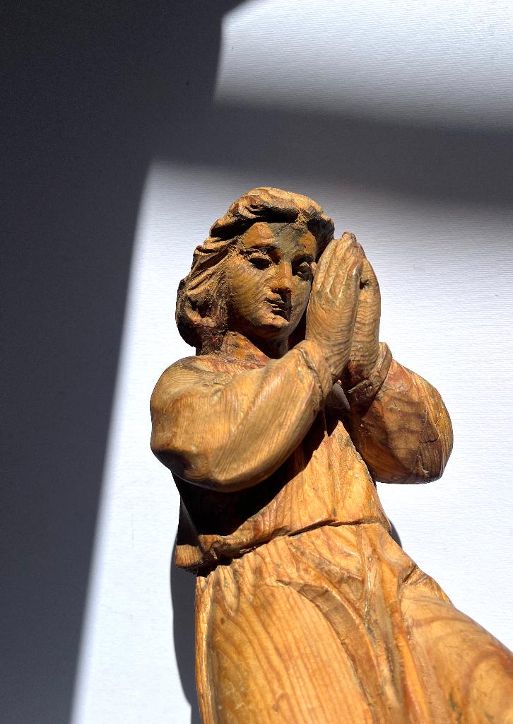 Houten beeld knielende engel 17e -18e eeuw, Ophalen of Verzenden