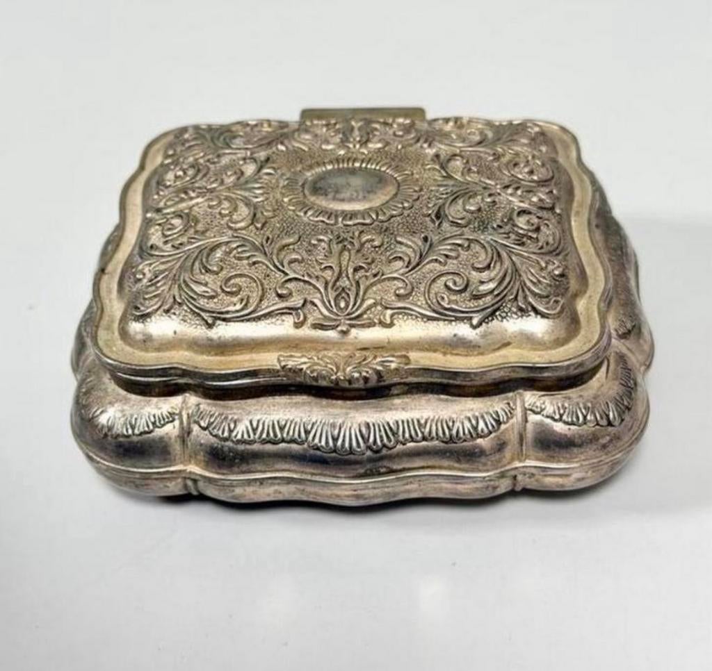 Silver Plated Vintage Jewelry Box Red velvet sieradendoos, Ophalen of Verzenden