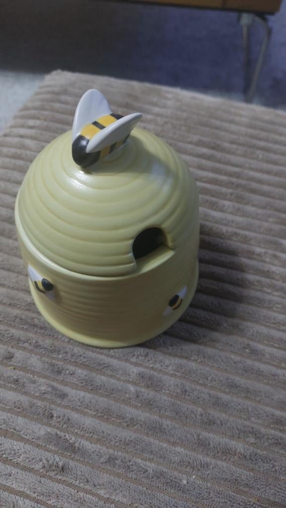 Leuke honingpot in de vorm van een bijenkorf Langrove uk, Geel, Ophalen of Verzenden, Steen/keramiek, Overige merken