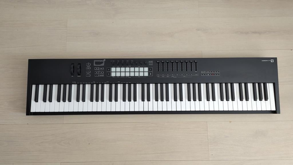 Novation launchkey 88 zgan, Ophalen, Zo goed als nieuw, 88 toetsen, Overige merken