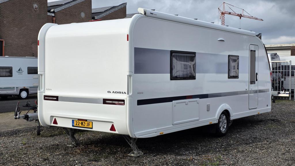 Adria Adora 613 HT, Caravans en Kamperen, Caravans, Schokbreker, Bedrijf, Tot en met 3, Adria