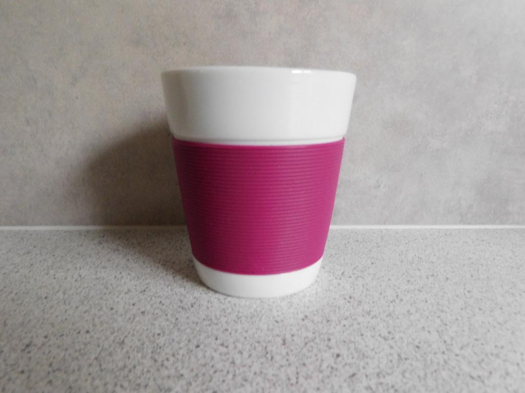 Mok 10x9 cm. Cerise Canteen Bodum, Huis en Inrichting, Keuken | Servies, Ophalen of Verzenden, Zo goed als nieuw, Overige stijlen