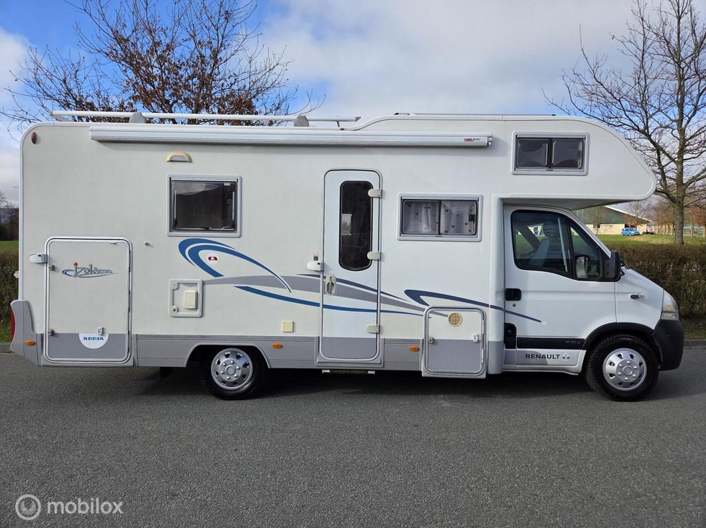 Adria mobil Izola A697 SG Gezinscamper ☆136pk, Airco☆, Caravans en Kamperen, Campers, Alkoof, Koelkast, Luifel, Bedrijf