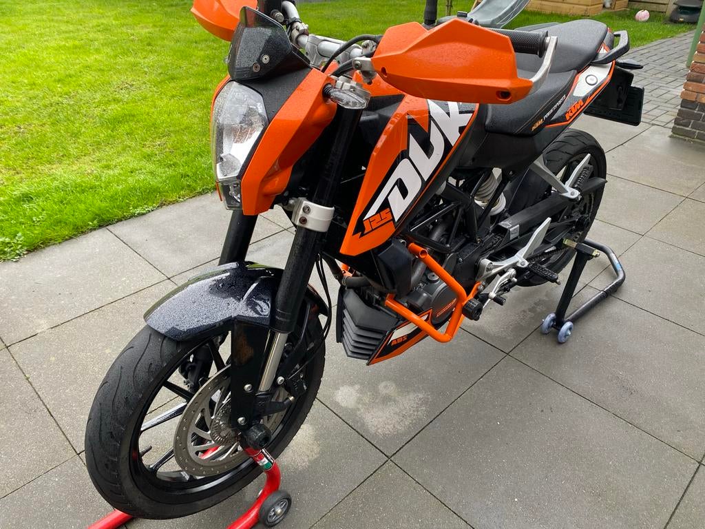 KTM Duke 125cc | 2013 | A1 rijbewijs | KTM accessoires | ABS - foto 3