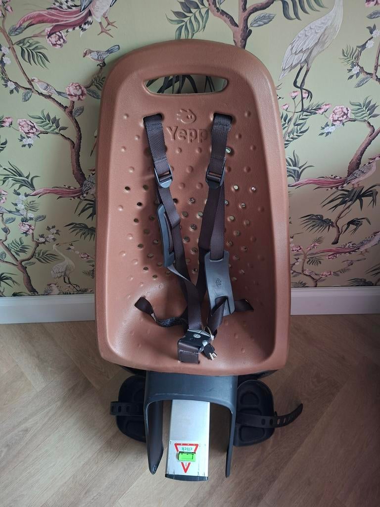 Aangeboden z.g.a.n Yepp GMG maxi achterzitje, Ophalen, Zo goed als nieuw