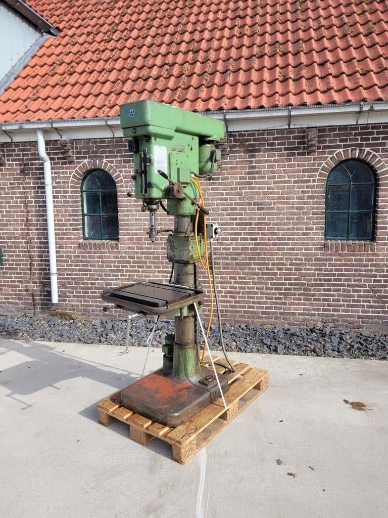 Webo kolomboormachine met boorkoeling, Ophalen, Kolomboormachine