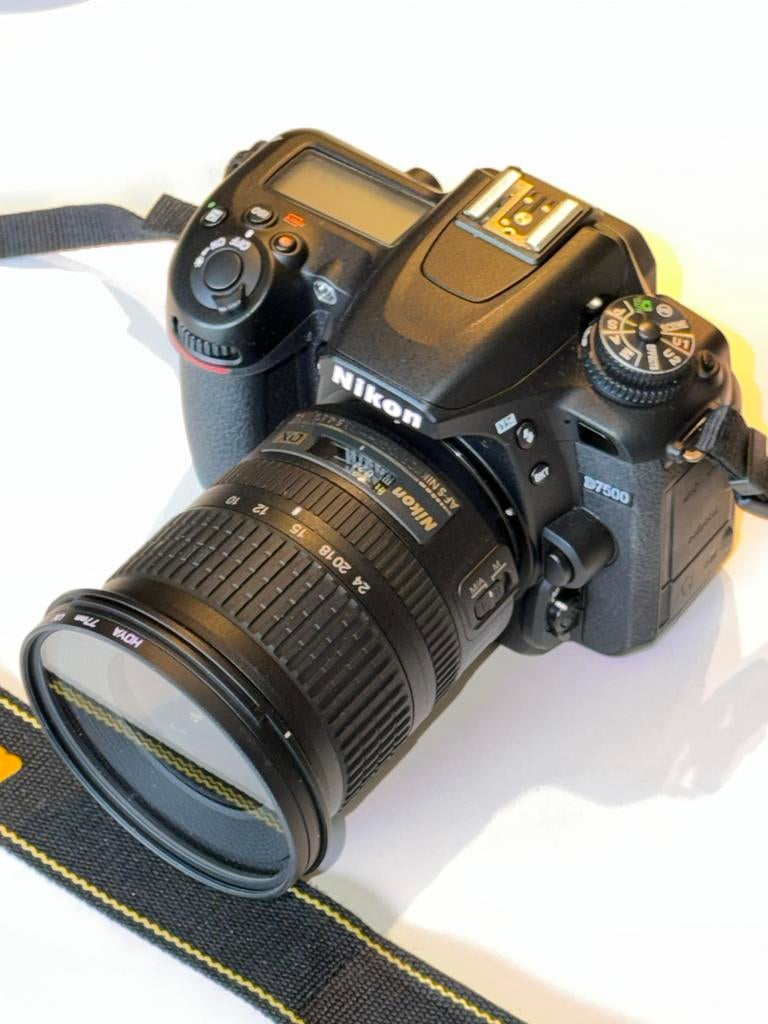 ZGAN: Nikon D7500 + 4 lenzen (10-24, 16-80, 16-300, 55-200), Ophalen, Zo goed als nieuw, Nikon, 8 keer of meer