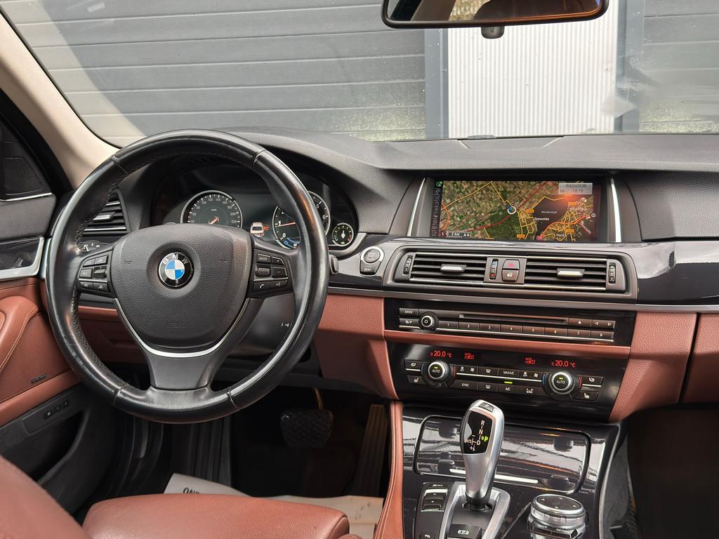 BMW 5-serie 528i High Executive|LUXURY / CAMERA / APK / ACC, Automaat, Achterwielaandrijving, Gebruikt, Euro 6