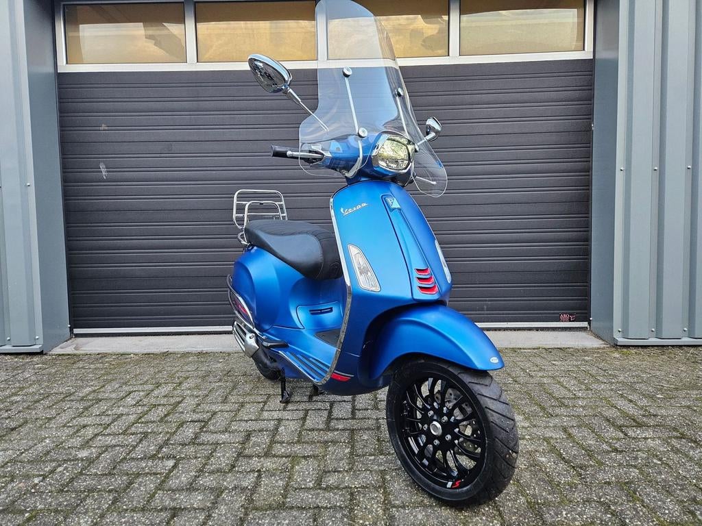 VESPA SPRINT 4T E5 BROM 2021 MAT BLAUW 13858 + OPTIES 1E EIG, Overige modellen, Onbekend, Ophalen of Verzenden, Zo goed als nieuw