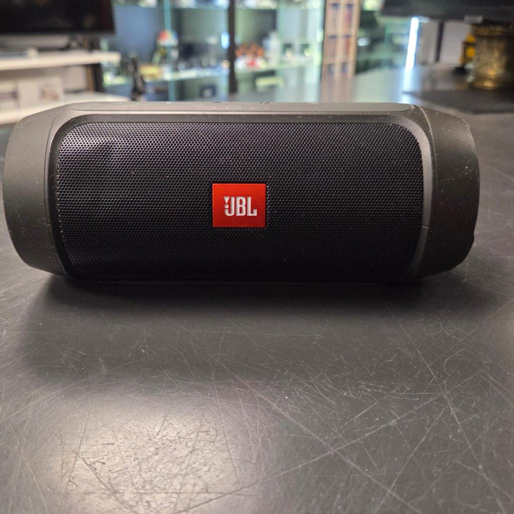 JBL Charge 2 Zwart - In Gebruikte Staat, JBL, Zo goed als nieuw, Support@jbl.com, 400 Atlantic Street
Stamford, CT 06901
USA