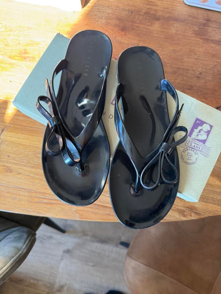 Teb baker teenslippers, Kleding | Dames, Schoenen, Slippers, Zwart, Ophalen of Verzenden, Zo goed als nieuw