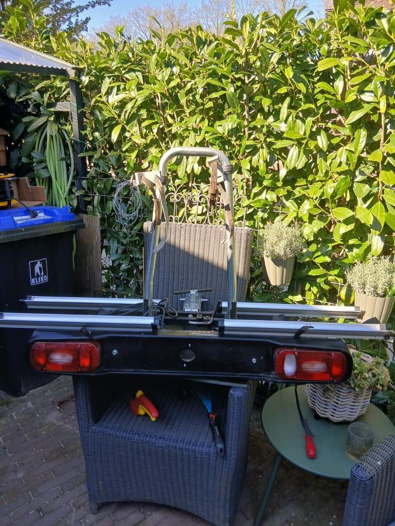 Twinny Load e-BASE fietsendrager, Ophalen, Trekhaakdrager