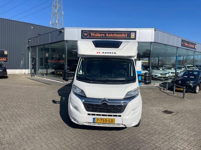 Adria MATRIX M 670 DC N24, Caravans en Kamperen, Campers, Auto Wolters, Handelstraat 15
3264 XZ  Nieuw-Beijerland, NL, Fietsendrager