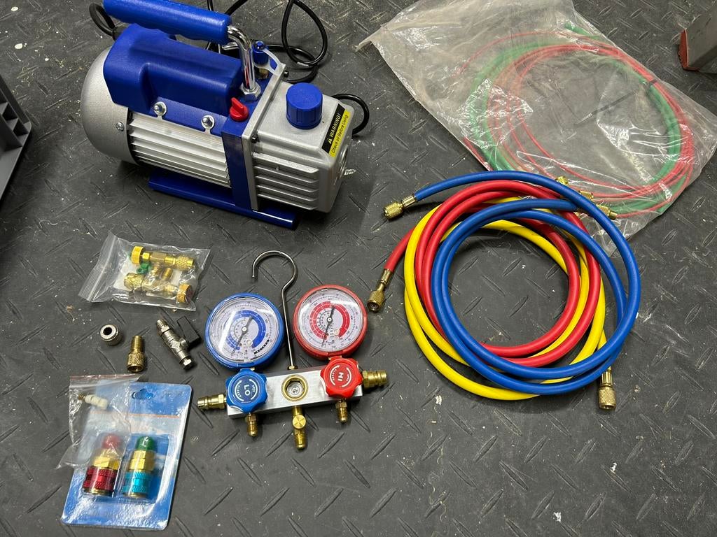 Vacuümpomp tbv airco, Ophalen, Minder dan 60 m³, 3 snelheden of meer, Zo goed als nieuw