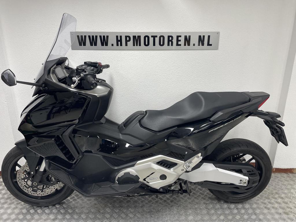 Honda NSS 750 FORZA ABS TC BLACK EDITION BOVAGGARANTIE ! - foto 2