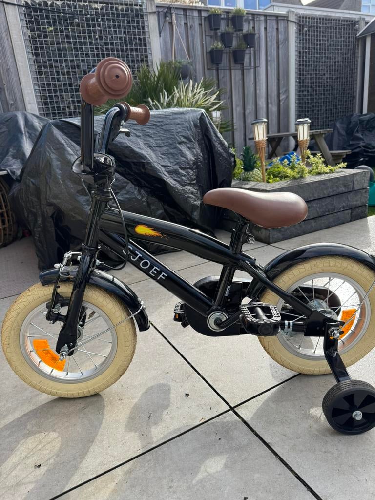 Sjoef Cruise 12 inch Kinderfiets  Mat Zwart Incl Zijwieltjes, Ophalen of Verzenden, Zo goed als nieuw, Minder dan 16 inch, Zijwieltjes