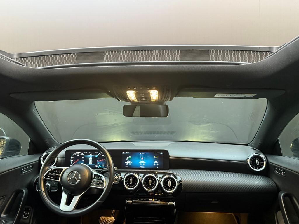 Mercedes-Benz CLA-klasse 180 Business Line|Panorama|Carplay|, CLA, Gebruikt, 4 cilinders, Leder en Stof