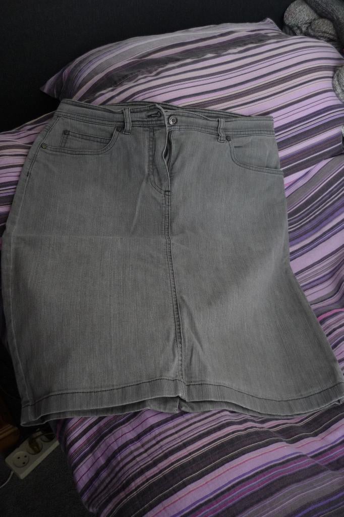 rok, Maat 38/40 (M), Ophalen of Verzenden, Zo goed als nieuw, Knielengte