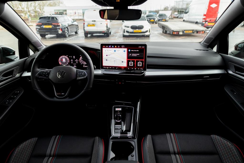 Volkswagen Golf VIII Lim. 2.0 TSI 239 kW GTI Edition 50, Automaat, 12 maanden, Gebruikt, 4 cilinders