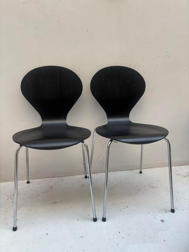 Set van 2 zwarte Danerka design stoelen, Ophalen, Fokke Simonszstraat 10, Gebruikt, Twee