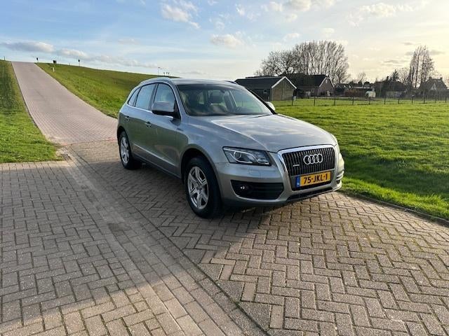 Audi Q5 2.0 Tfsi Quattro S-tronic 2009 Grijs, Automaat, 1730 kg, Stof, 4 cilinders