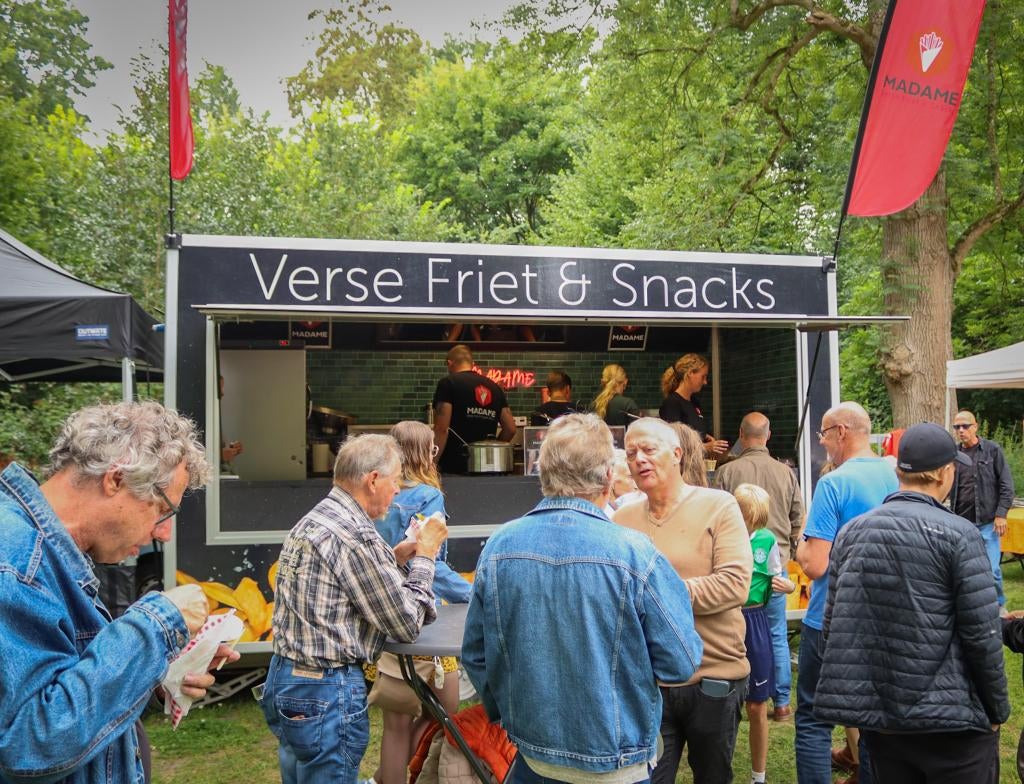 Frietwagen op locatie – al vanaf €8,25 p.p | Madame Catering, Kraam