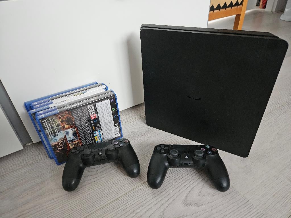 Playstation 4 (1TB), Spelcomputers en Games, Ophalen, Overige genres, 2 spelers, Zo goed als nieuw