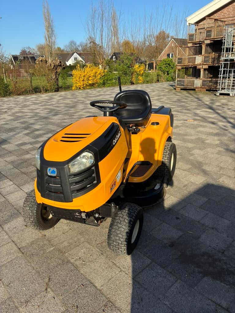 Mooie maaier cub cadet, Tuin en Terras, Ophalen, Gebruikt, Opvangbak, Cub Cadet