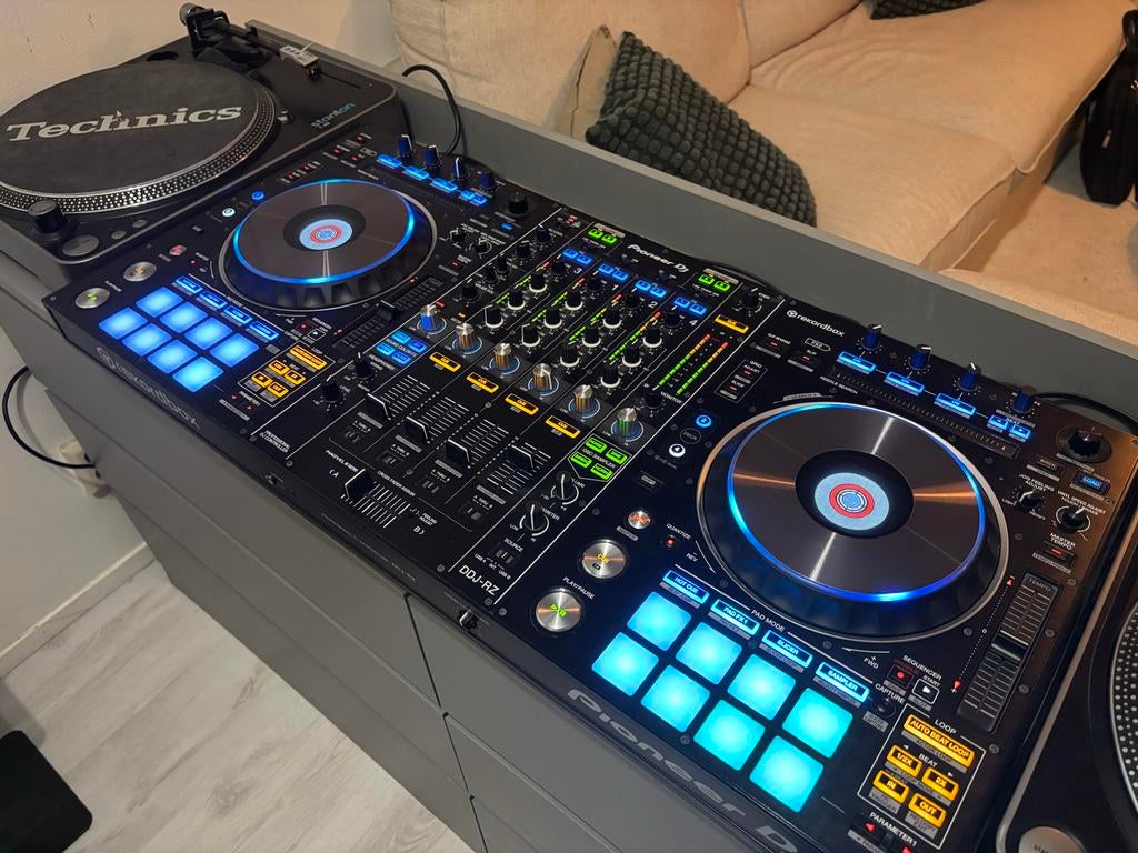Pioneer DDJ-RZ + Odyusa flightcase, Muziek en Instrumenten, Dj-sets en Draaitafels, Ophalen, Zo goed als nieuw, Dj-set, Pioneer
