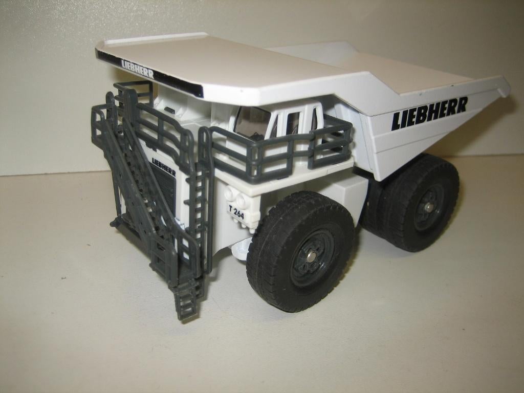 Siku nr 1807 Liebherr T264 dumptruck steengroeve wit, Ophalen of Verzenden, Zo goed als nieuw, Bus of Vrachtwagen