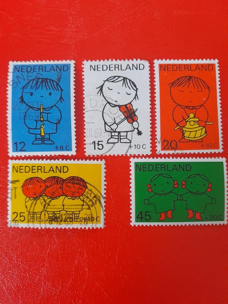 Postzegels Nederland (107), Ophalen of Verzenden